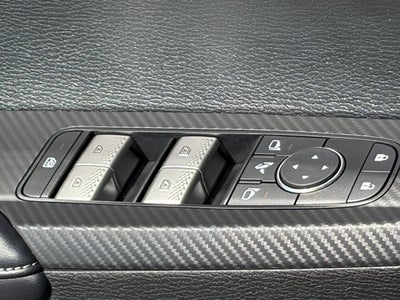 2024 Mitsubishi Outlander Base