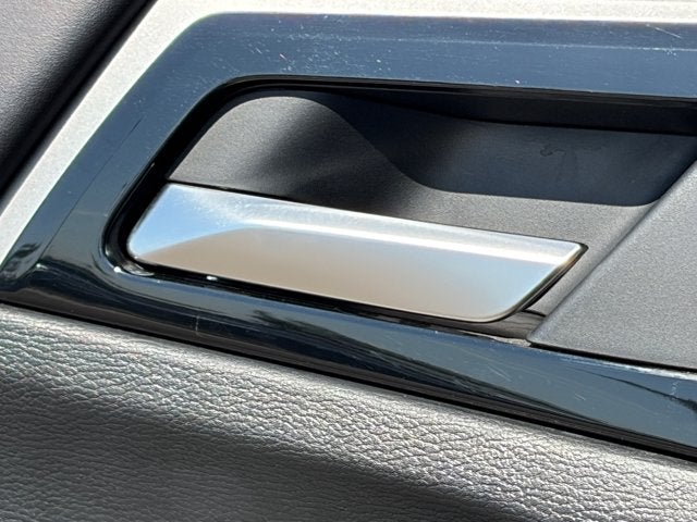2024 Mitsubishi Outlander Base