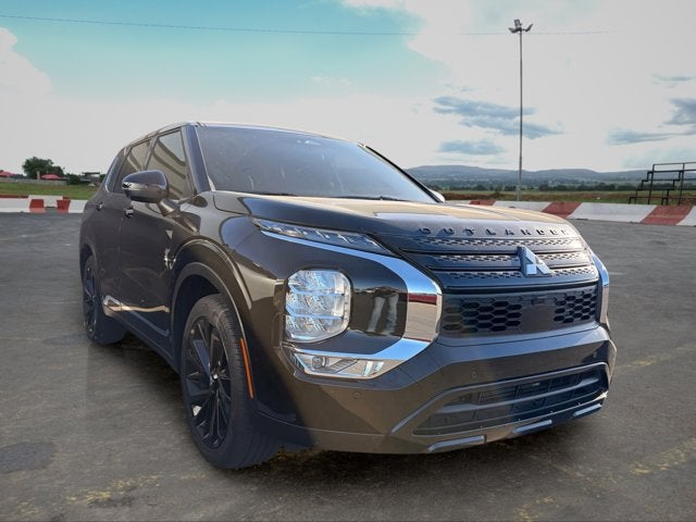 2024 Mitsubishi Outlander Base