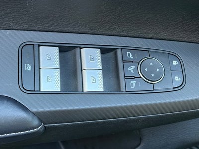 2024 Mitsubishi Outlander Base
