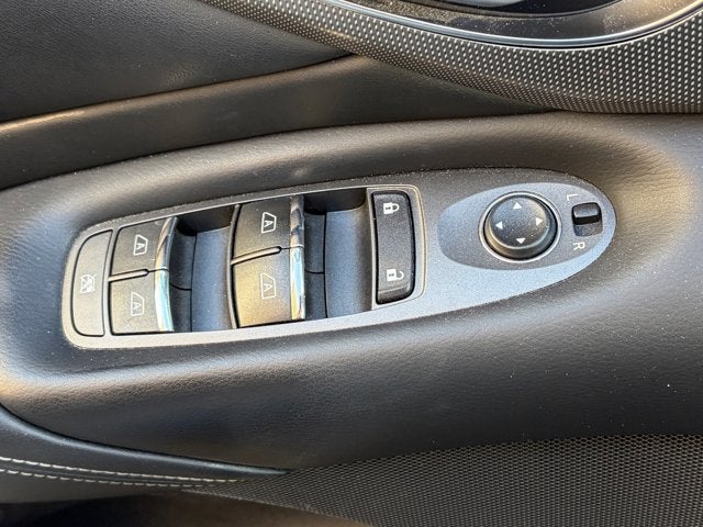 2017 INFINITI Q50 2.0t