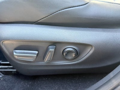 2022 Toyota Venza Base