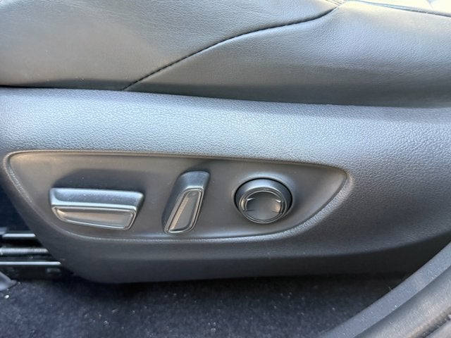 2022 Toyota Venza Base