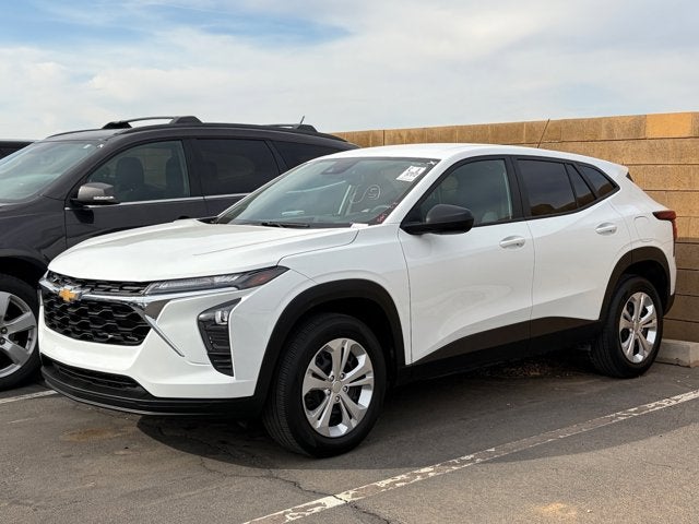 2025 Chevrolet Trax LS