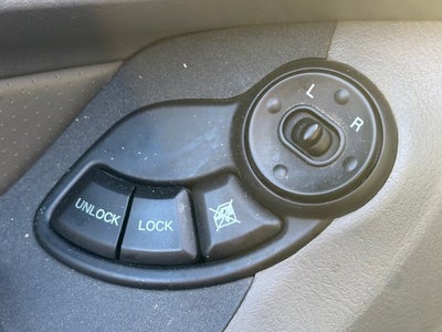 2003 Hyundai Santa Fe Base