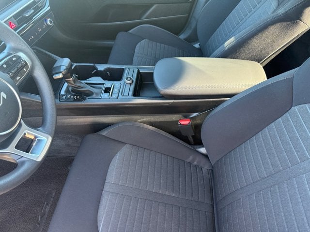 2025 Kia K5 LXS