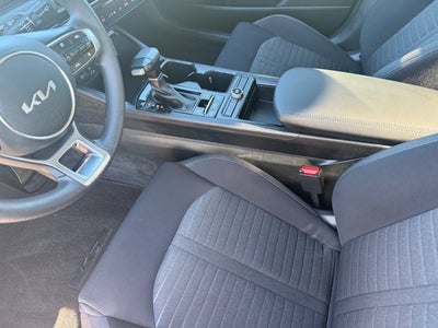 2025 Kia K5 LXS