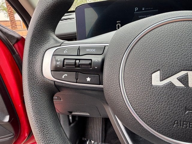 2025 Kia K5 LXS