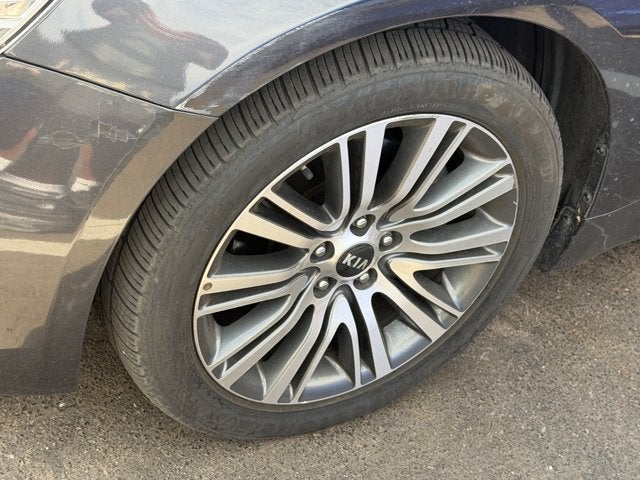 2016 Kia Cadenza Premium