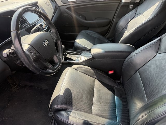 2016 Kia Cadenza Premium