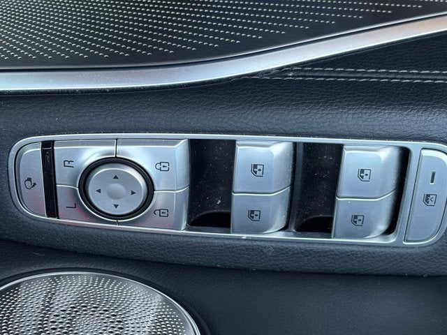 2020 Kia K900 Luxury