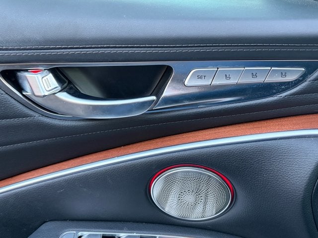 2020 Kia K900 Luxury