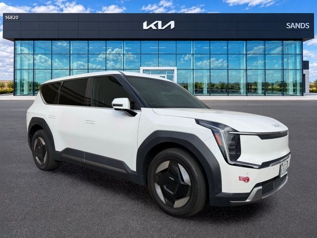 2024 Kia EV9 Light Long Range