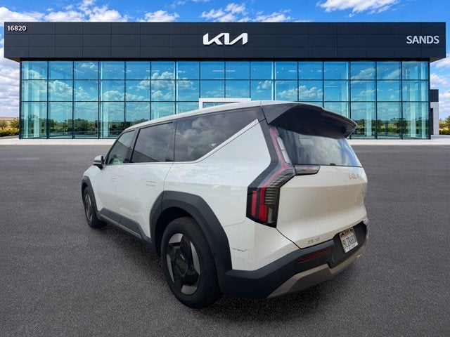 2024 Kia EV9 Light Long Range