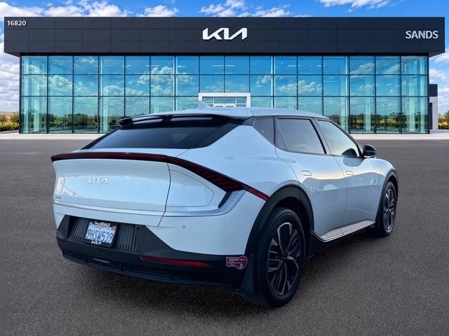 2023 Kia EV6 Light