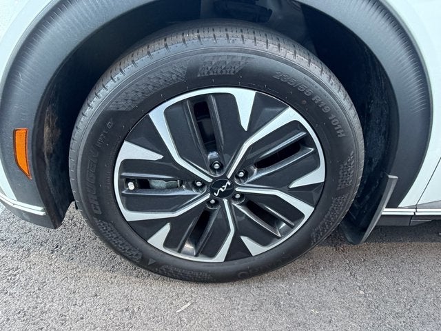 2023 Kia EV6 Light