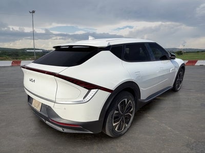 2024 Kia EV6 Light