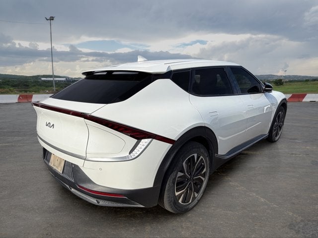2024 Kia EV6 Light