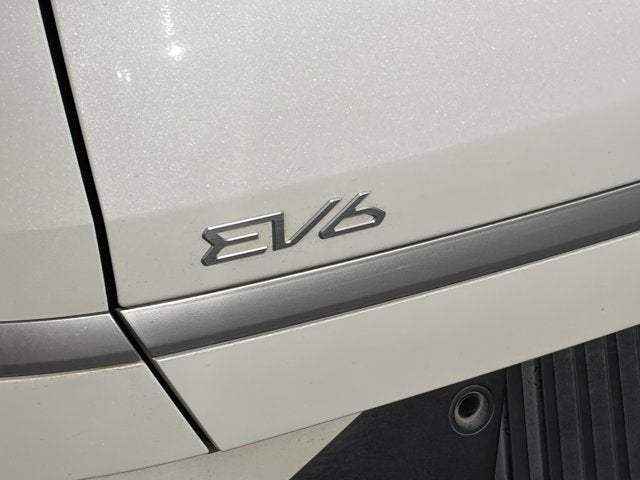 2024 Kia EV6 Light