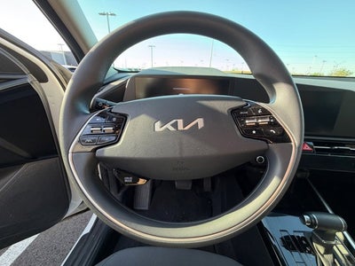 2024 Kia Niro LX
