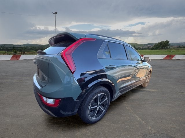 2024 Kia Niro SX