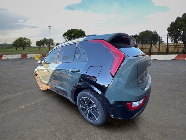 2024 Kia Niro SX
