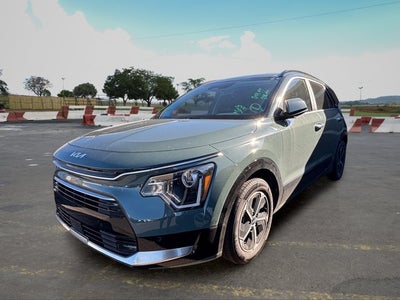 2024 Kia Niro SX