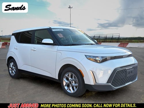2025 Kia Soul Base