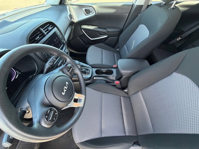 2025 Kia Soul Base
