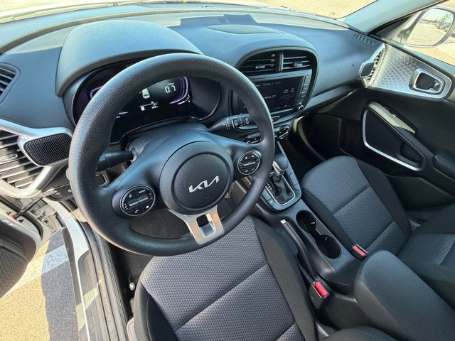 2025 Kia Soul Base