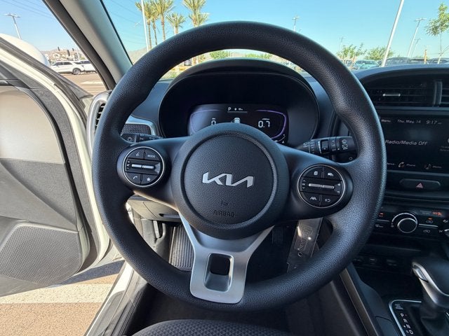 2025 Kia Soul Base