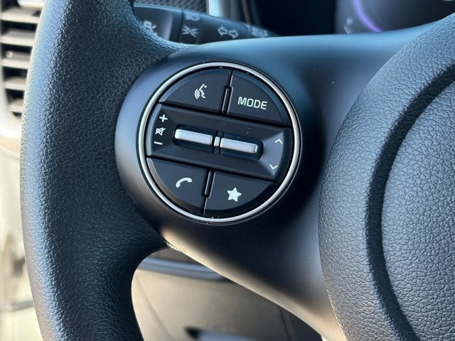 2025 Kia Soul Base