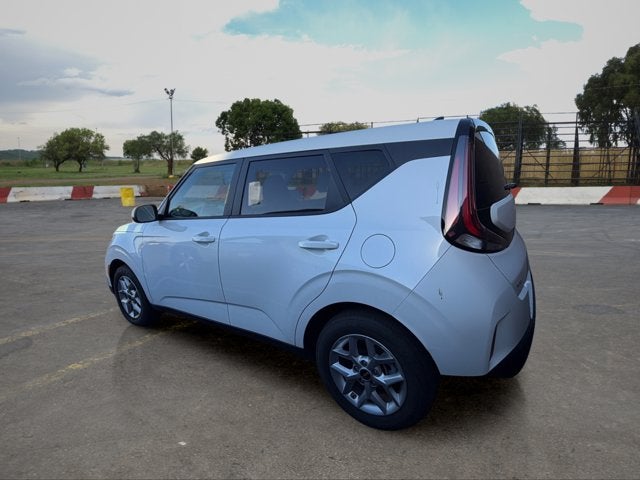 2025 Kia Soul Base