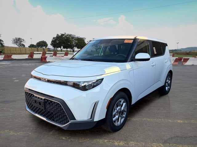 2025 Kia Soul Base