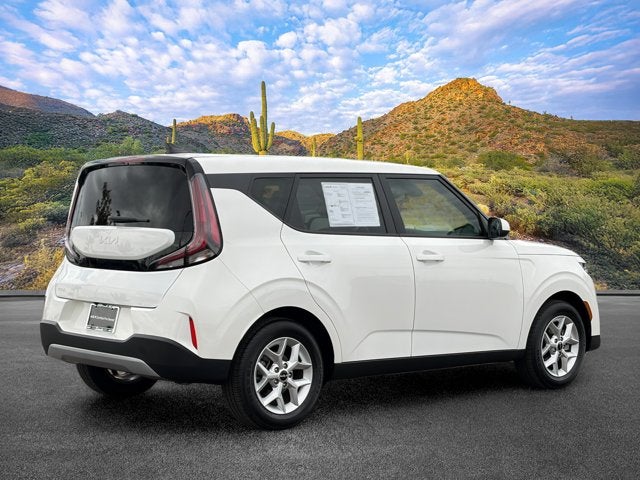 2024 Kia Soul LX