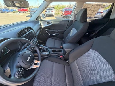 2025 Kia Soul Base