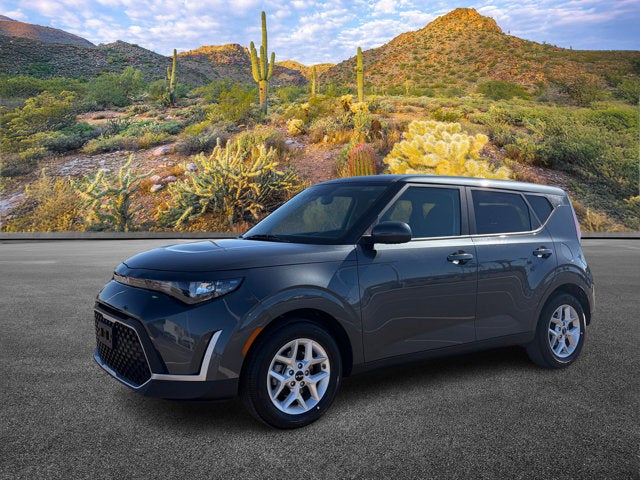 2025 Kia Soul Base