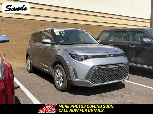 2025 Kia Soul Base