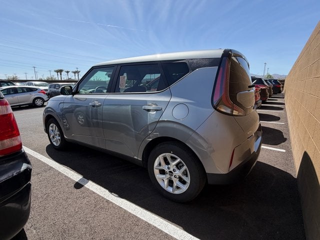2025 Kia Soul Base