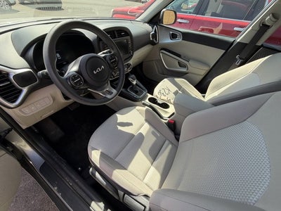 2025 Kia Soul Base