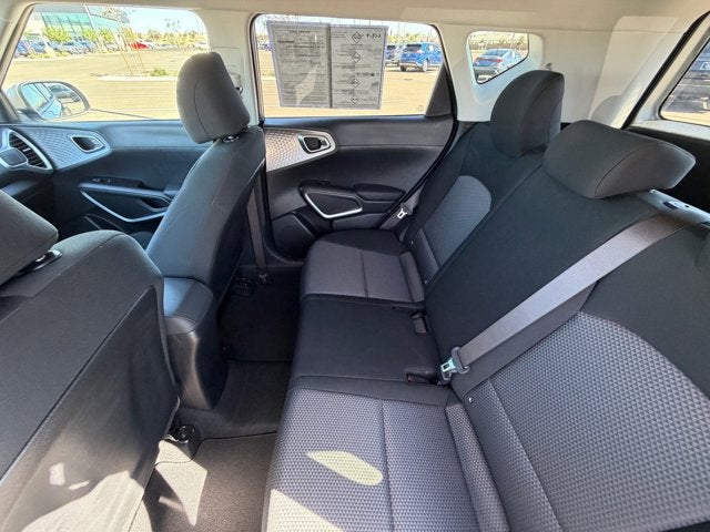 2025 Kia Soul Base