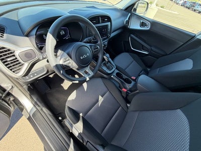 2025 Kia Soul Base