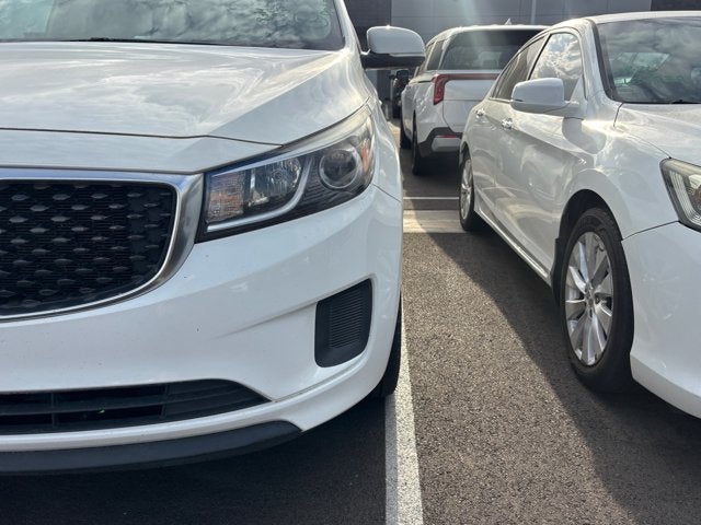 2016 Kia Sedona LX