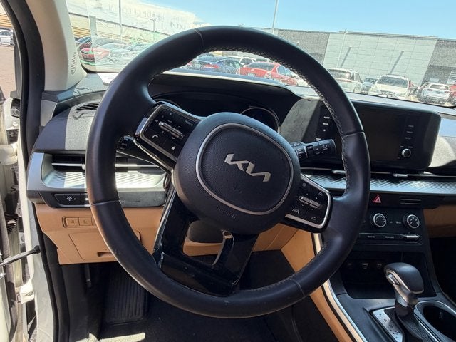 2023 Kia Carnival LX