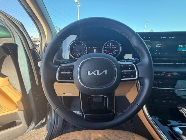 2024 Kia Carnival EX