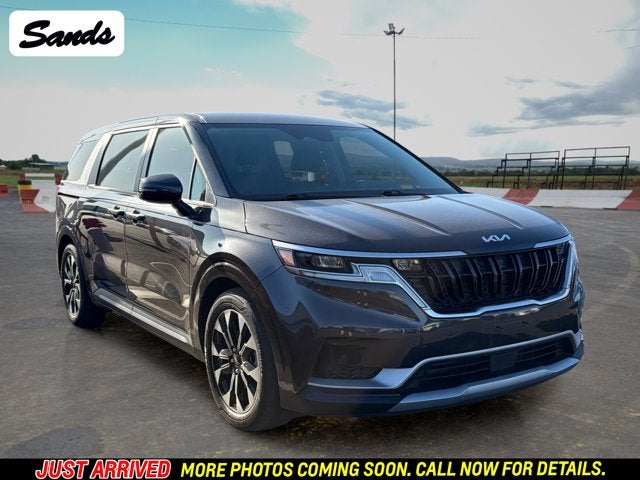 2024 Kia Carnival EX