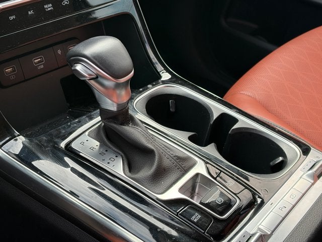2023 Kia Carnival SX