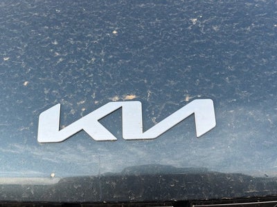 2022 Kia Carnival SX