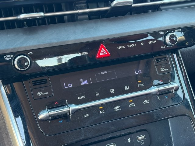 2023 Kia Carnival SX