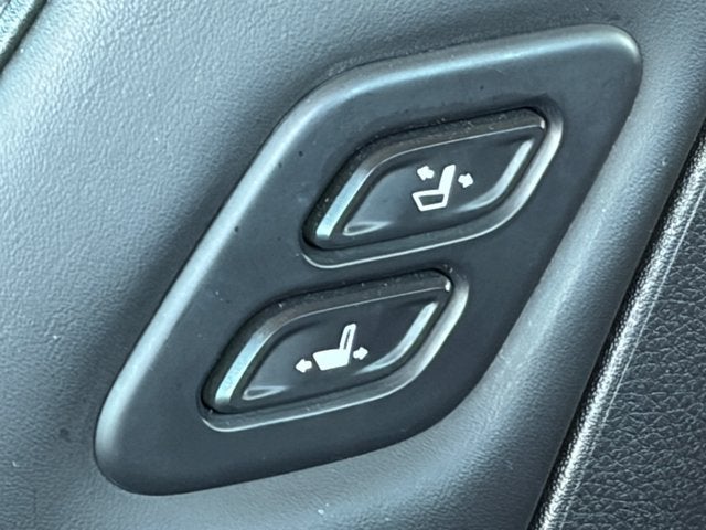 2023 Kia Carnival SX